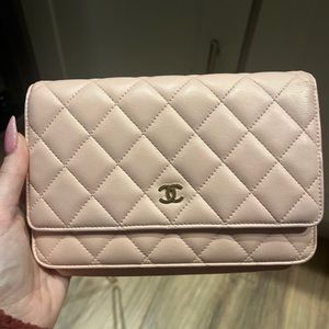 Chanel wallet on chain pink